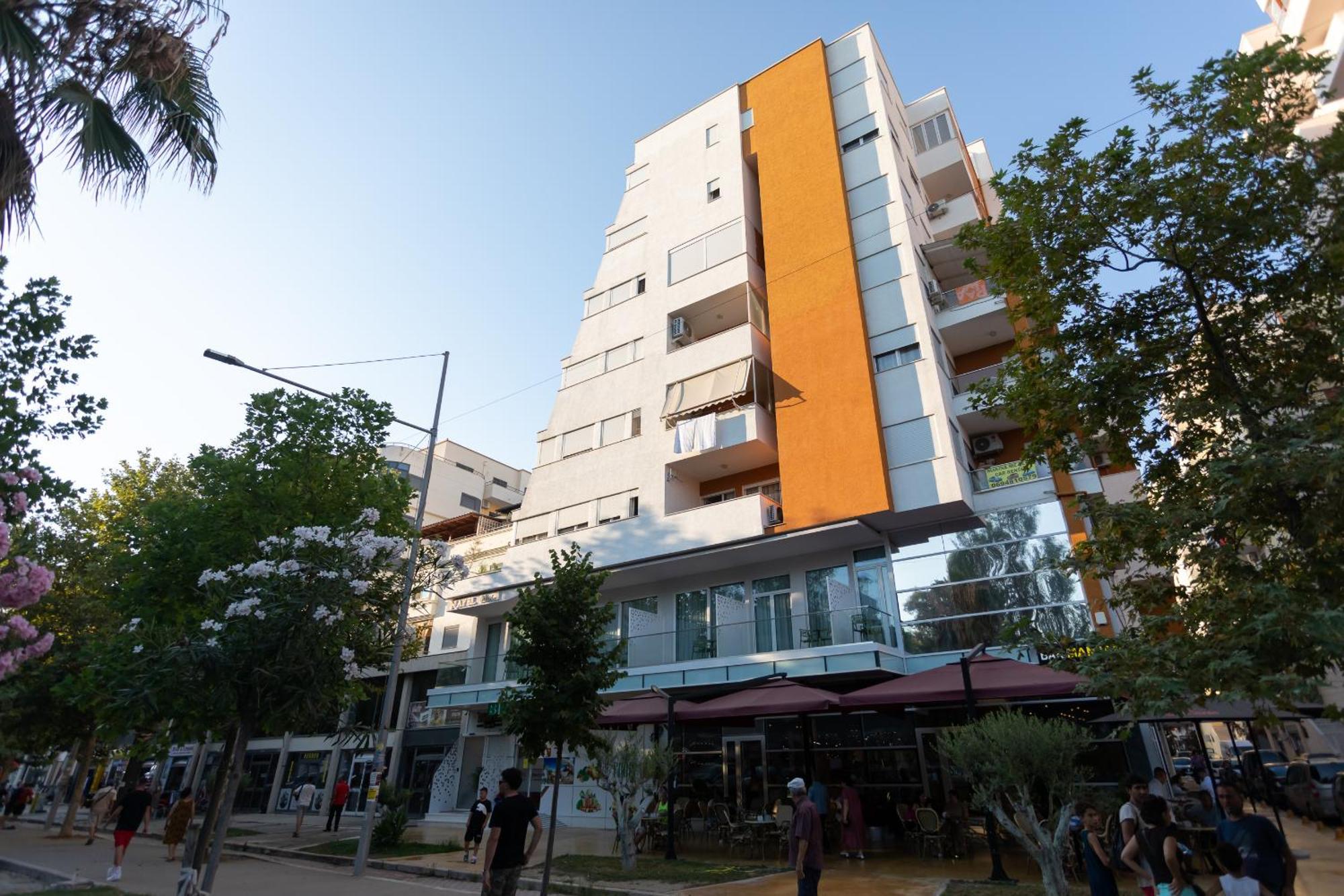 Nayel Hotel Durres Bagian luar foto