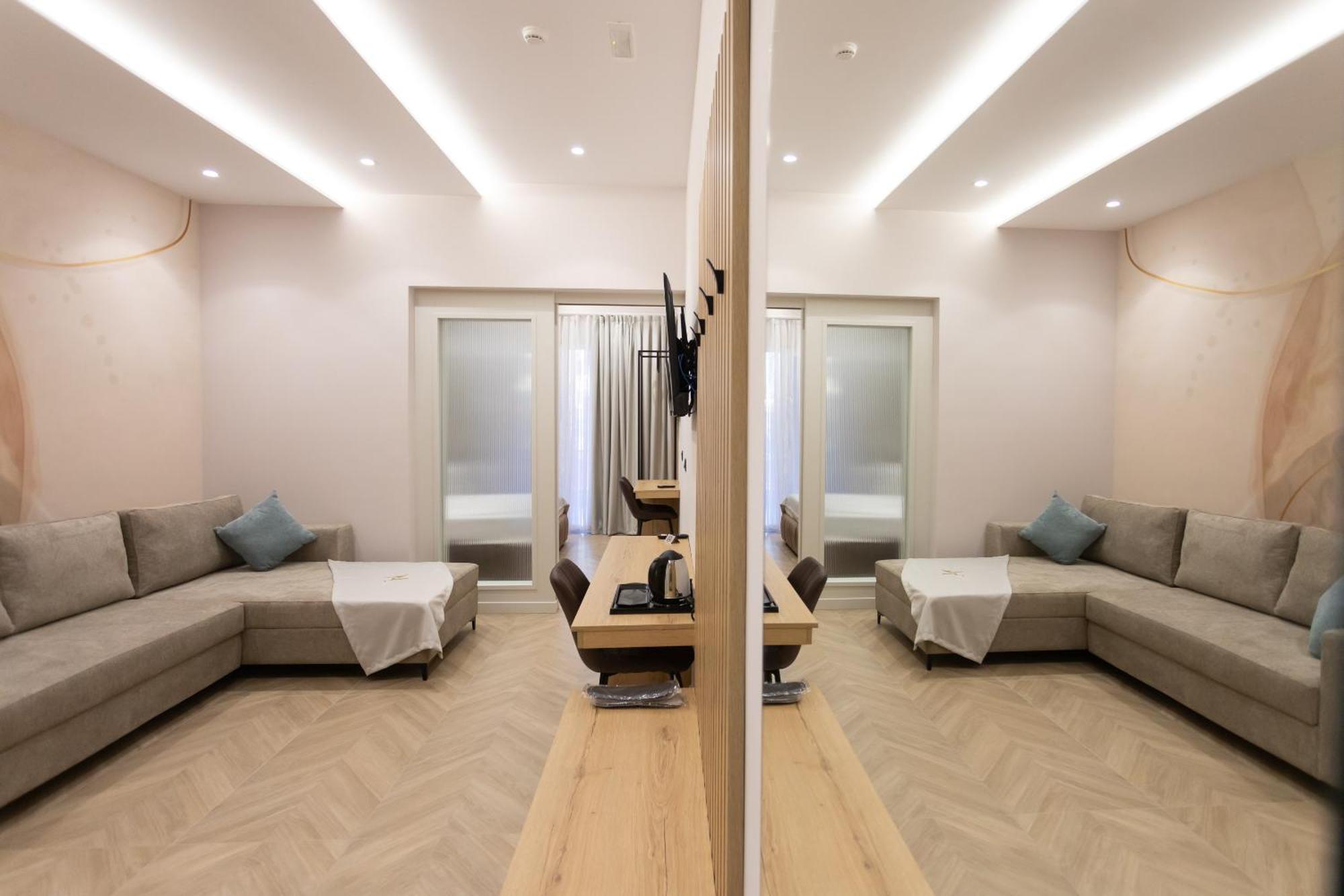 Nayel Hotel Durres Bagian luar foto