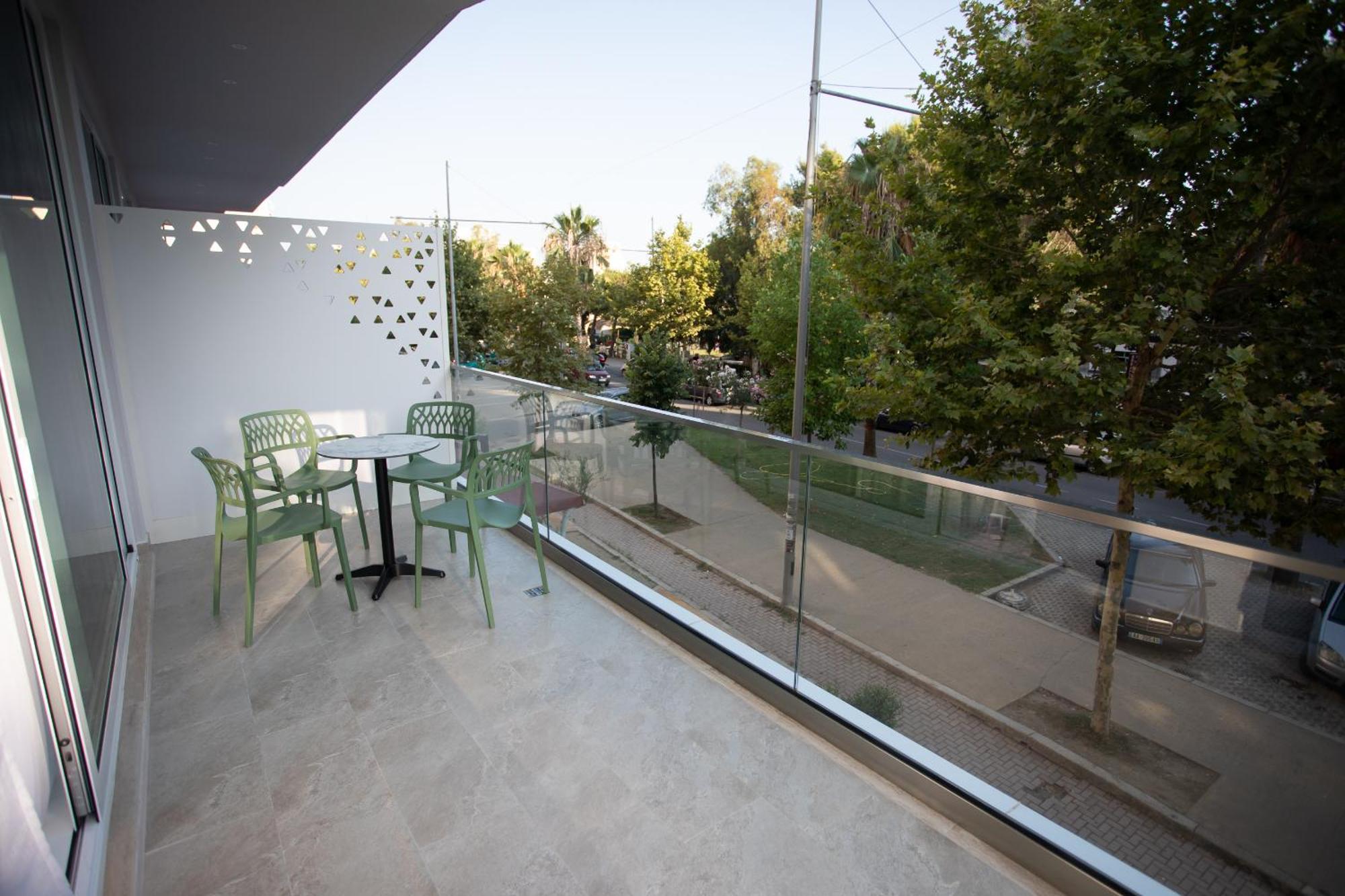Nayel Hotel Durres Bagian luar foto
