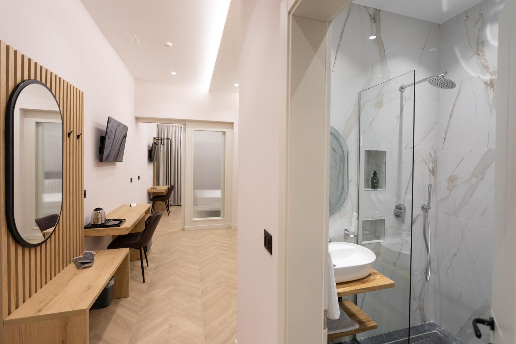 Nayel Hotel Durres Bagian luar foto