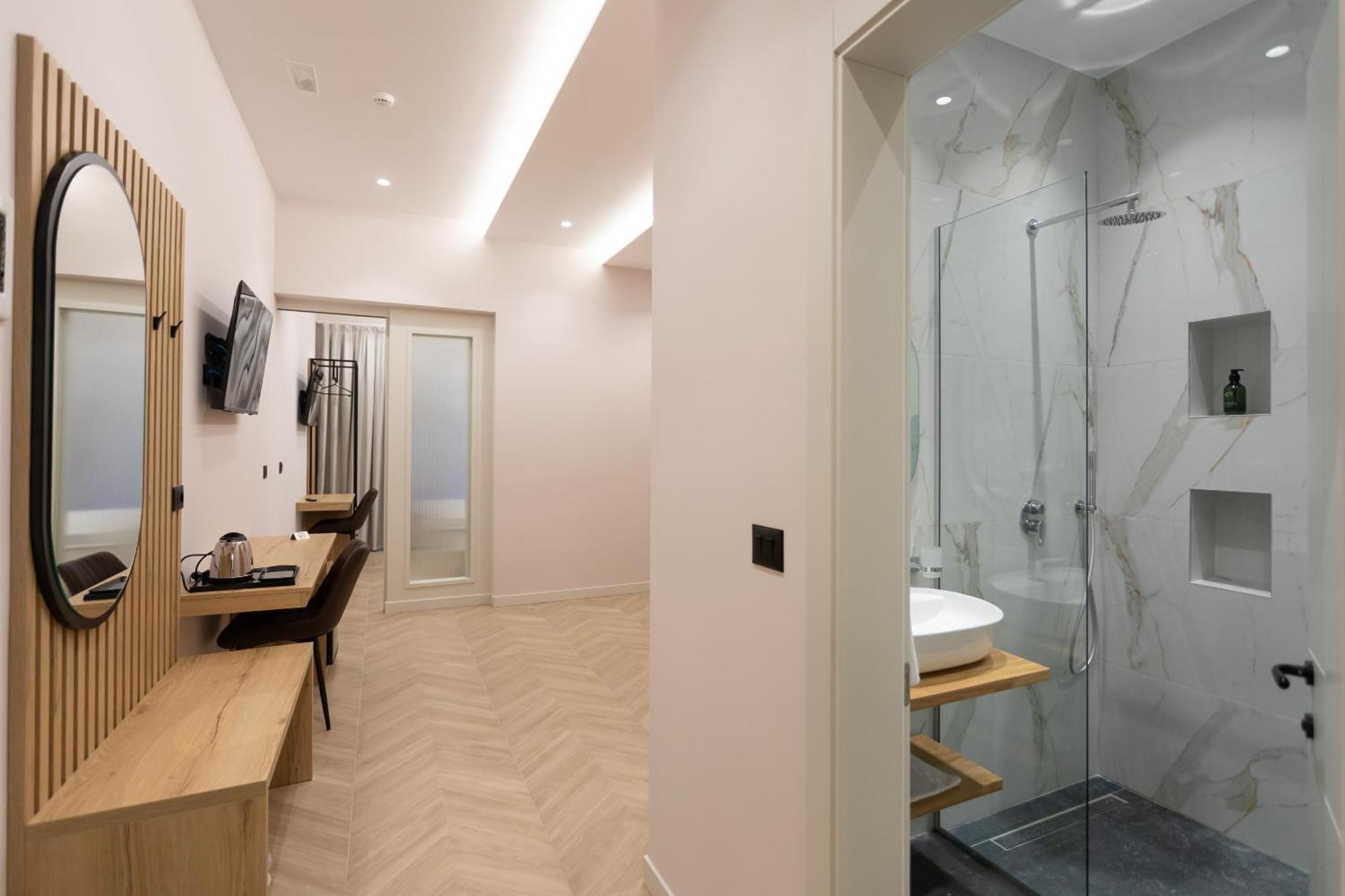 Nayel Hotel Durres Bagian luar foto