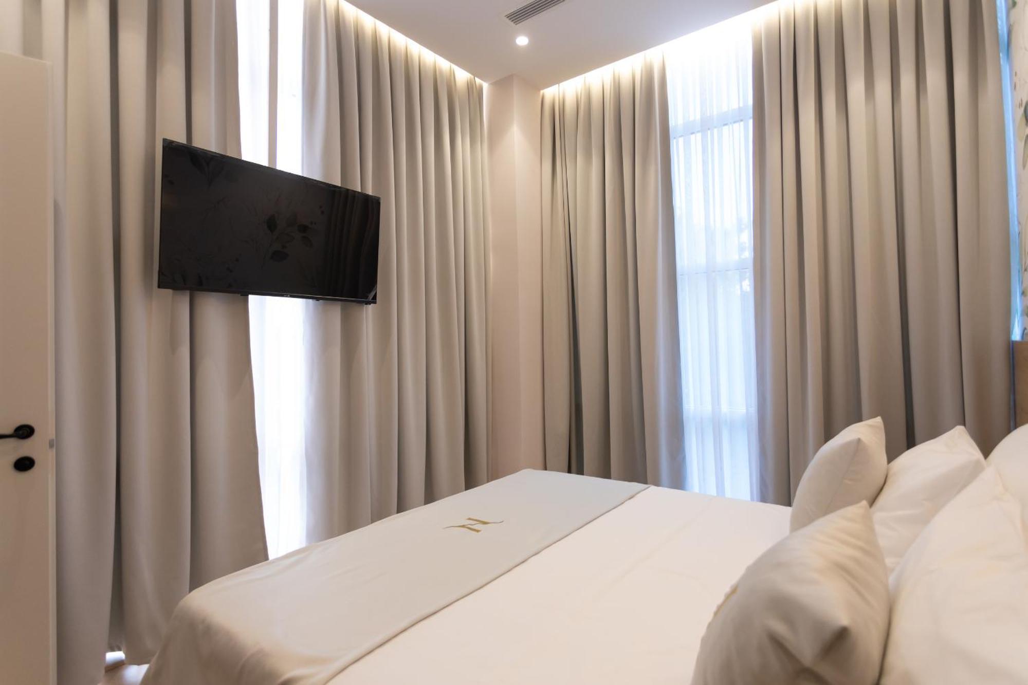 Nayel Hotel Durres Bagian luar foto